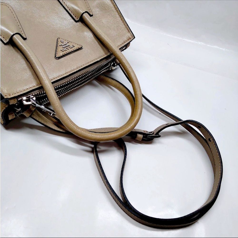 Auth PRADA Glacé Tan Calf Twin Pocket City 2way Tote Bag Satchel w/Strap - Picture 4 of 9